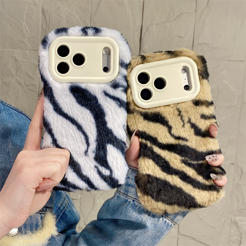 Apple Iphone 15 - Luxuriöse Zebra-Muster Flauschige Plüsch-Handyhülle für iPhone