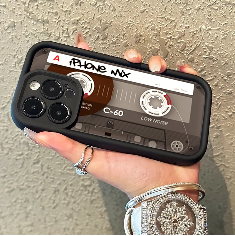Retro-Radio-Kassetten-Print-Hü – Vivo Y28 Bewertung und Preis